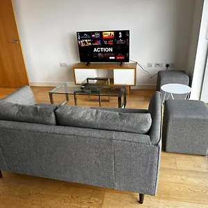 Lovely One Bedroom In Town Apartment