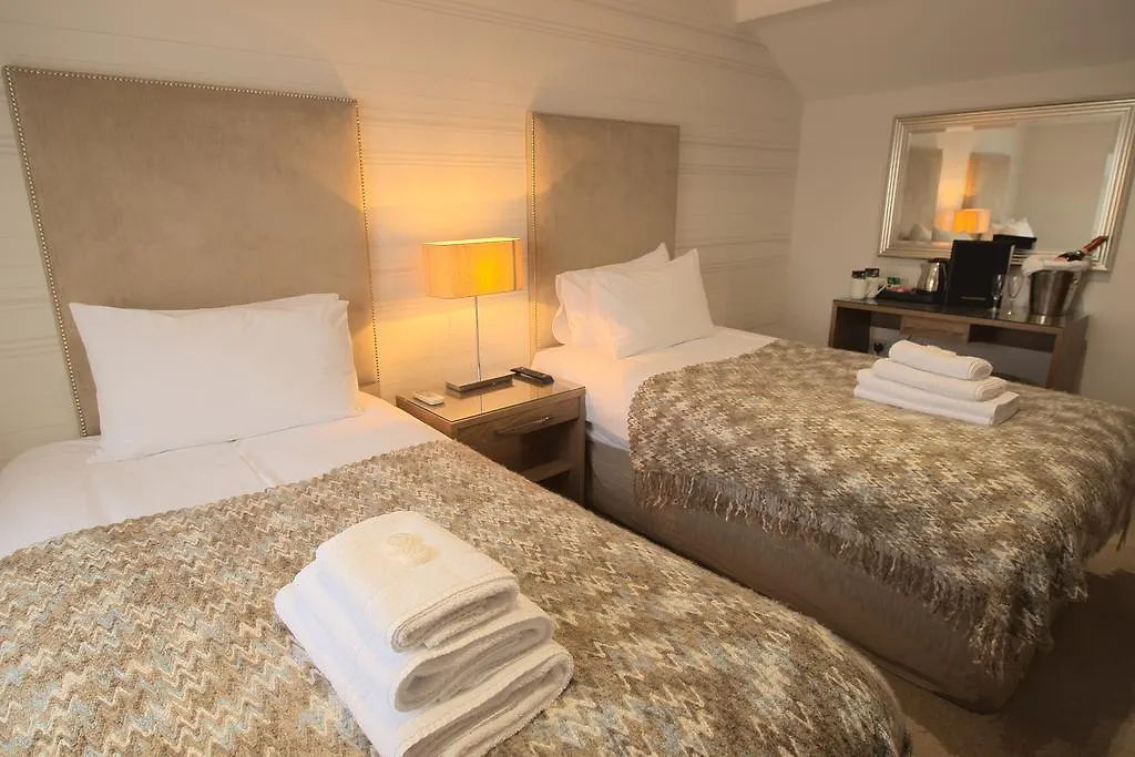 Mccafferty'S Guesthouse Ilford Hotel