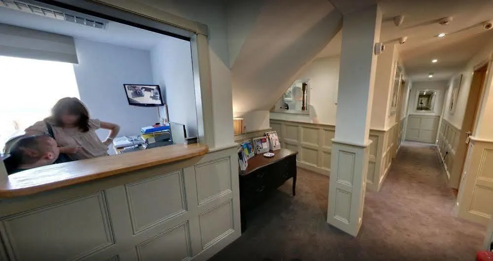 Mccafferty'S Guesthouse אילפורד 3*,  בריטניה